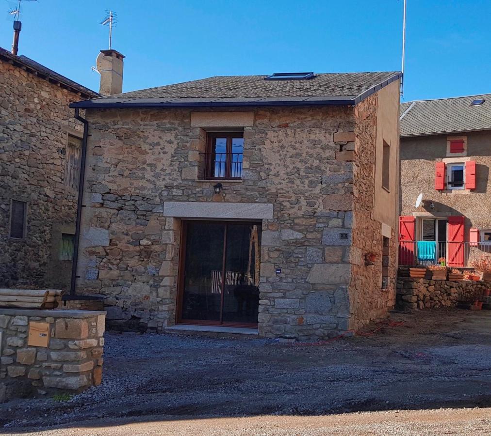Grange De Caractere En Pierre Al Badiu Apartamento La Llagonne Exterior foto